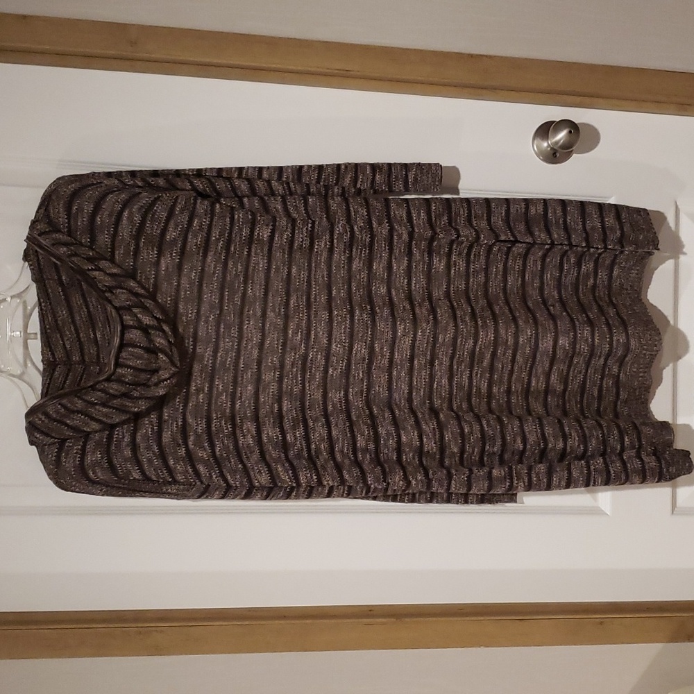 Maurices small cardigan with hood - Picture 3 of 3